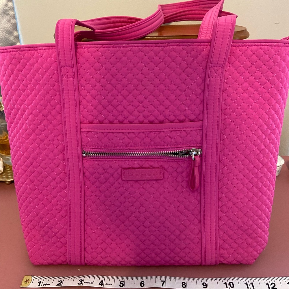 Vera Bradley, Iconic Vera small tote